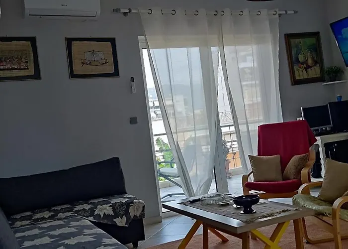 Big,Smart & Comfort, Automated Apartment In Kalamata !